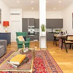 Loft Luxury Design- Apt With 2 Bedrooms -Wifi Ultra-5Min Metro